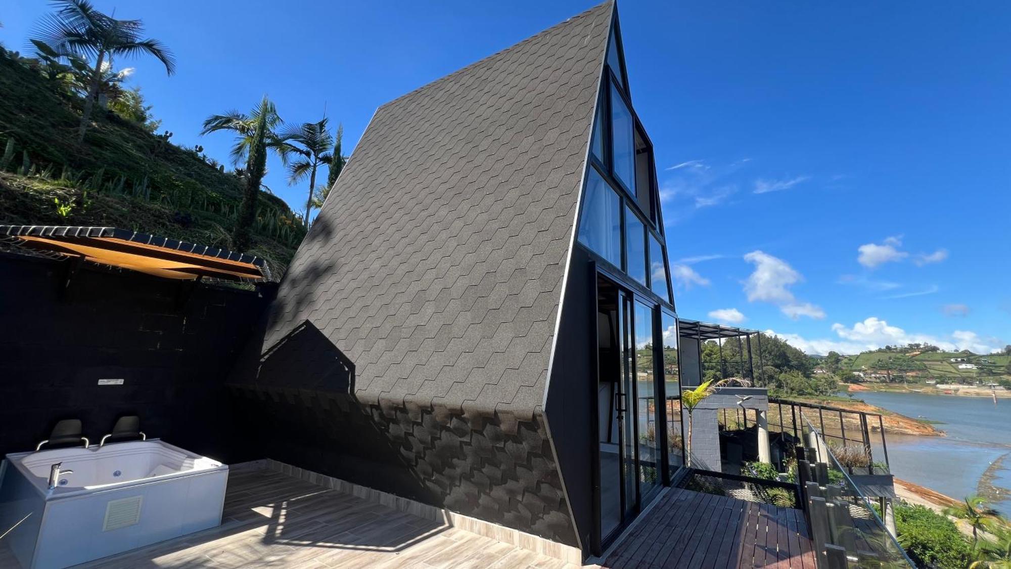 Viajero Guatape Hostel & Lake Club المظهر الخارجي الصورة