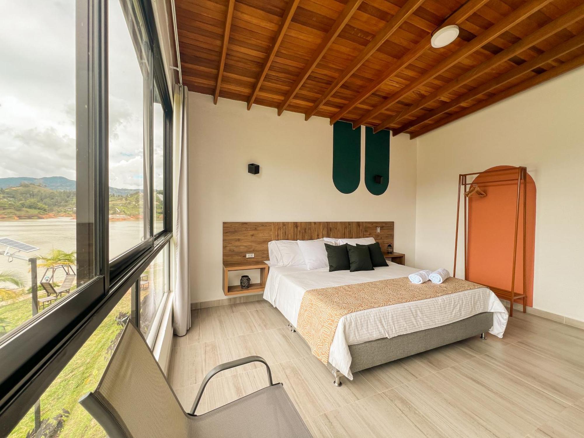 Viajero Guatape Hostel & Lake Club المظهر الخارجي الصورة