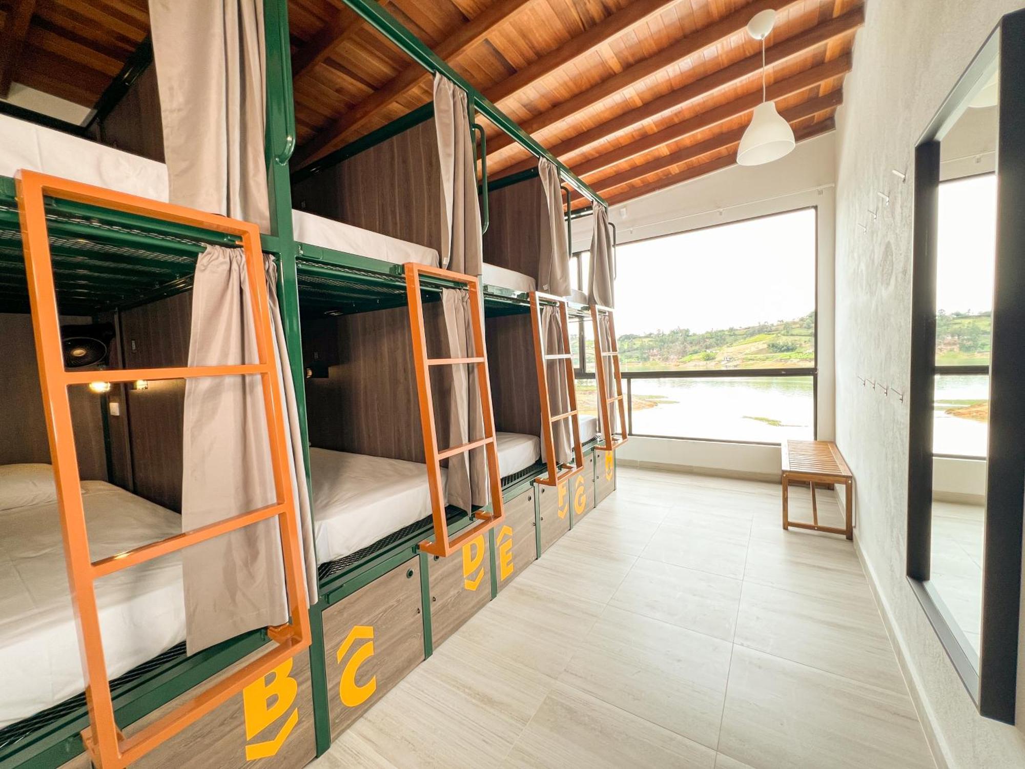 Viajero Guatape Hostel & Lake Club المظهر الخارجي الصورة