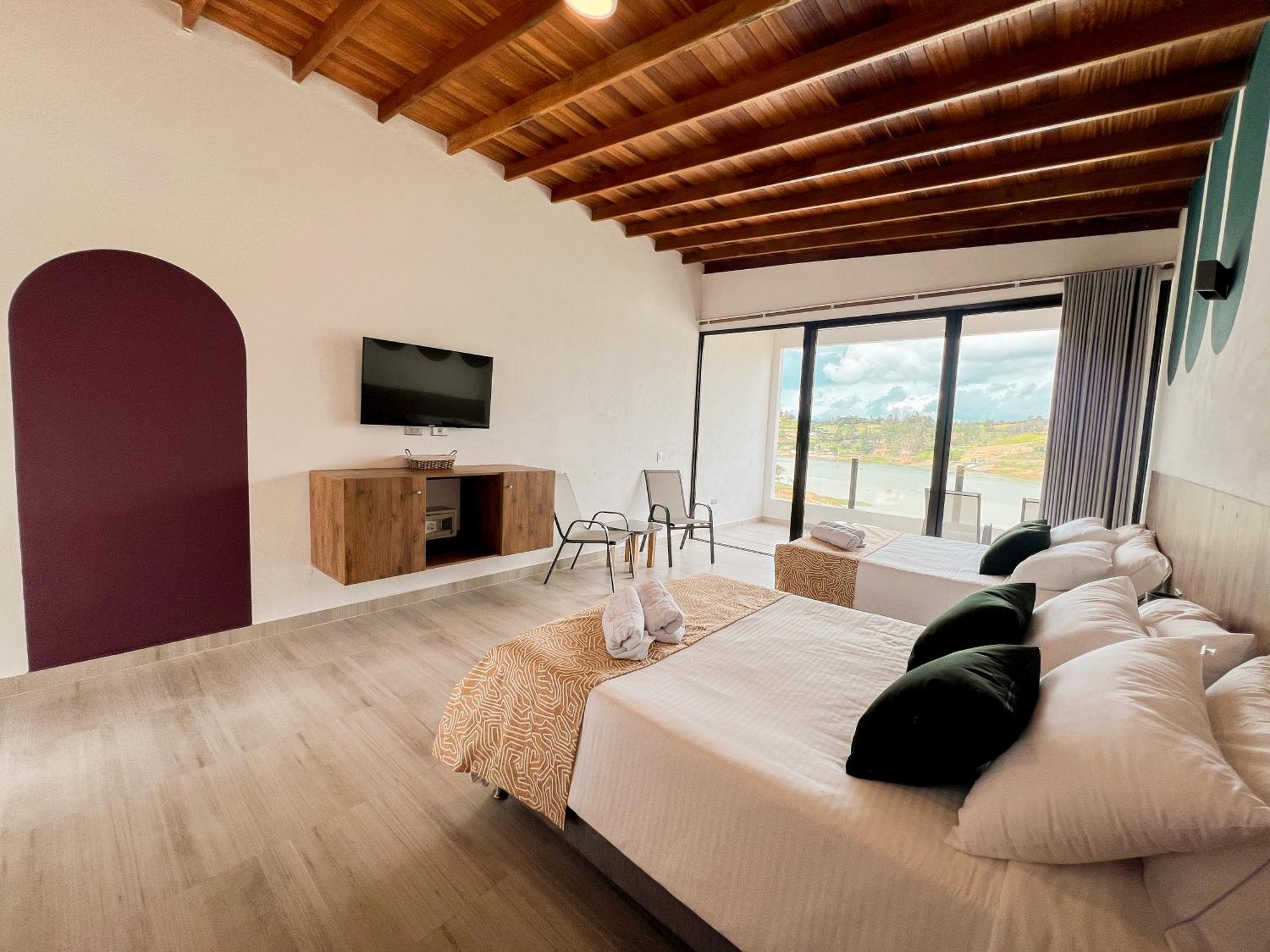 Viajero Guatape Hostel & Lake Club الغرفة الصورة