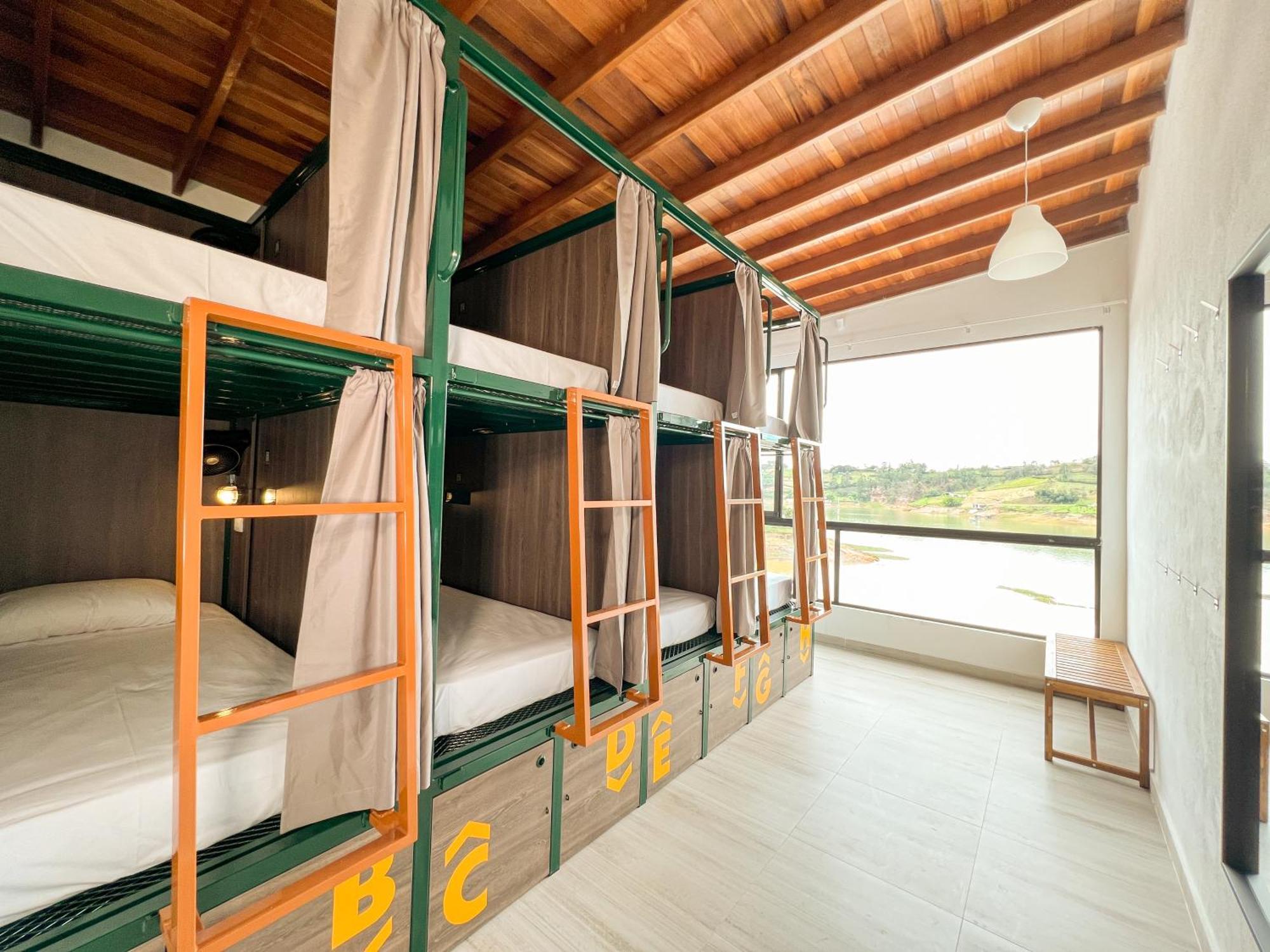 Viajero Guatape Hostel & Lake Club الغرفة الصورة