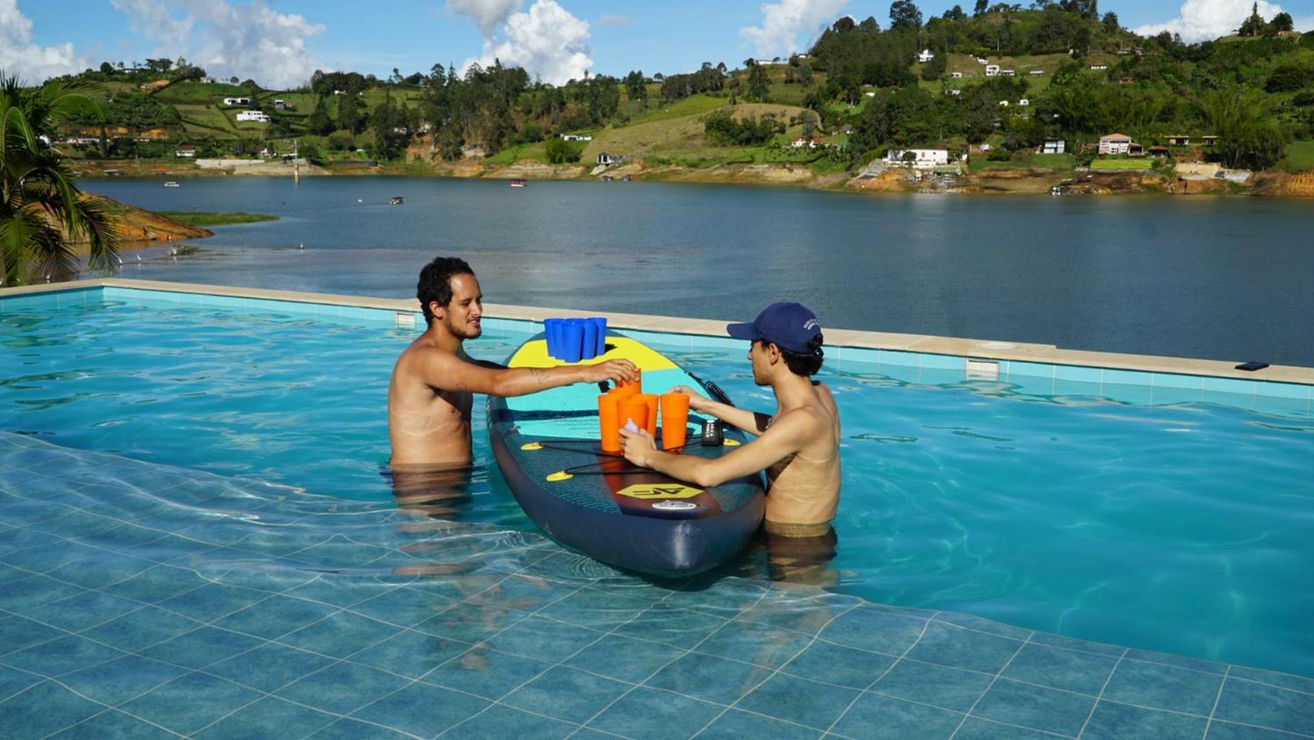Viajero Guatape Hostel & Lake Club المظهر الخارجي الصورة