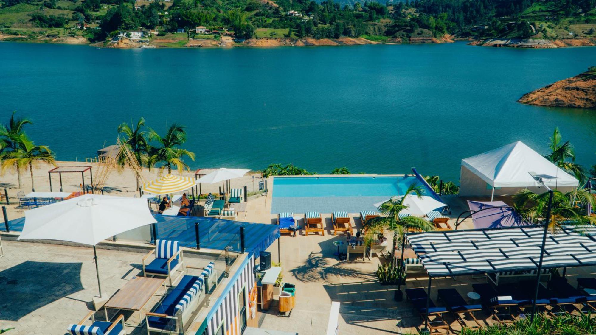 Viajero Guatape Hostel & Lake Club المظهر الخارجي الصورة