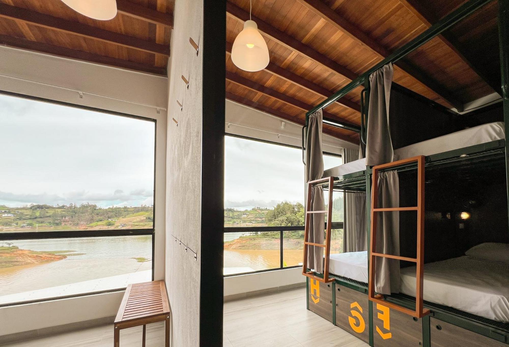 Viajero Guatape Hostel & Lake Club المظهر الخارجي الصورة
