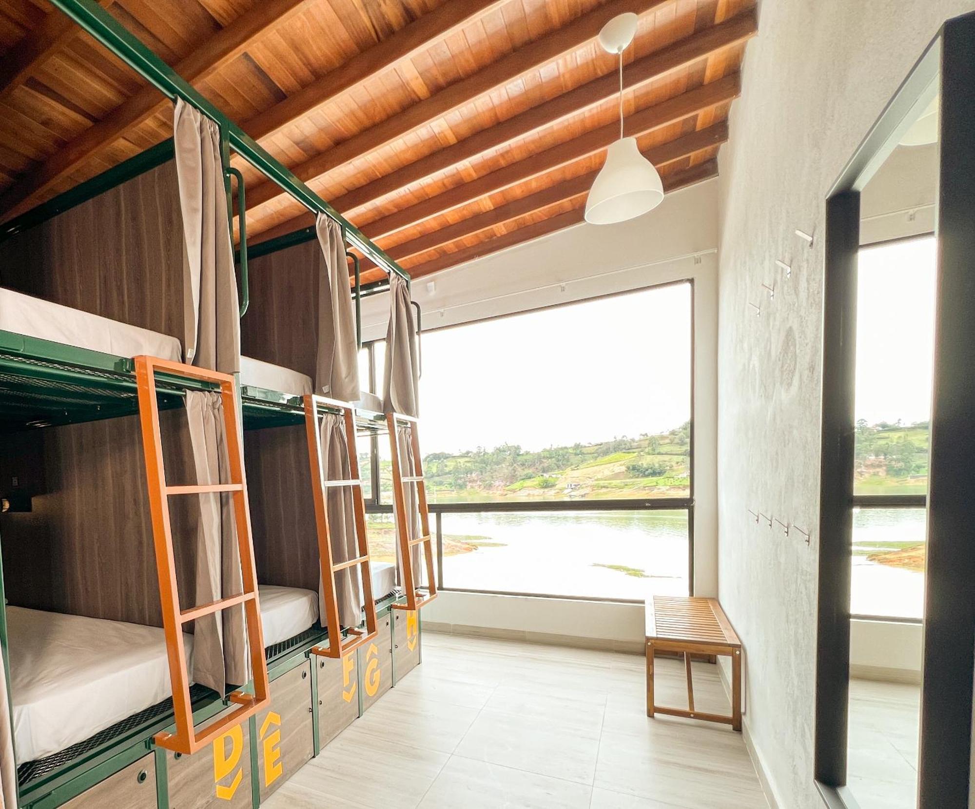 Viajero Guatape Hostel & Lake Club المظهر الخارجي الصورة