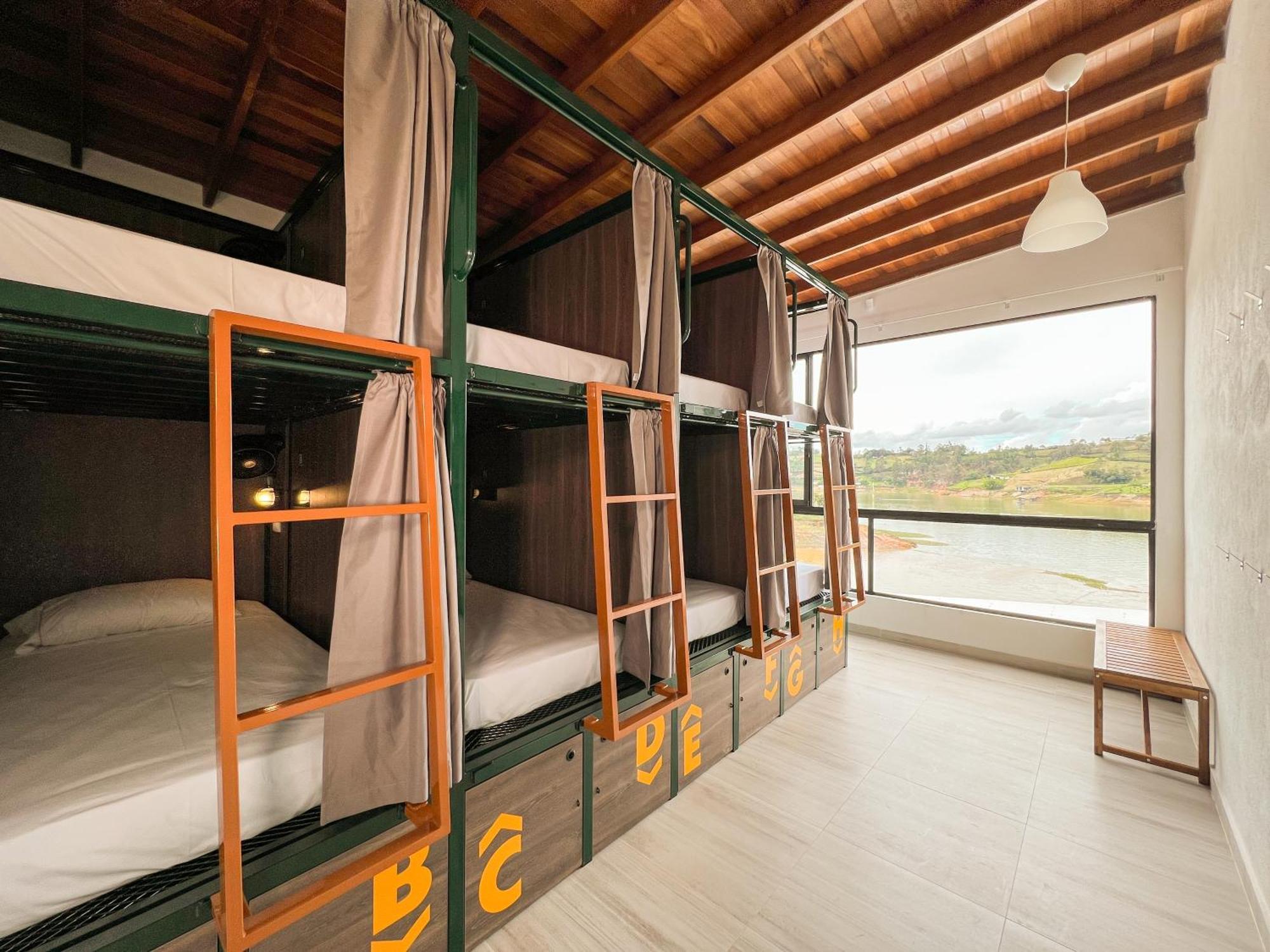 Viajero Guatape Hostel & Lake Club المظهر الخارجي الصورة