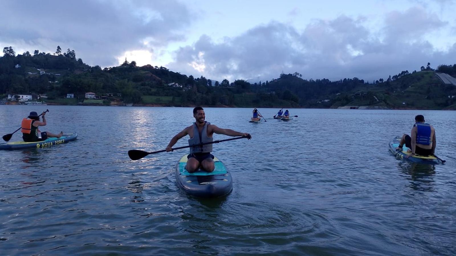 Viajero Guatape Hostel & Lake Club المظهر الخارجي الصورة